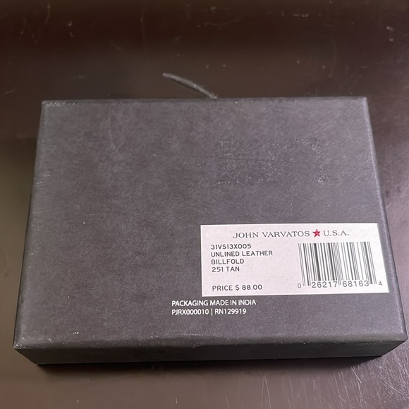 JOHN VARVATOS USA UNLINED LEATHER BILLFOLD - Picture 6 of 6